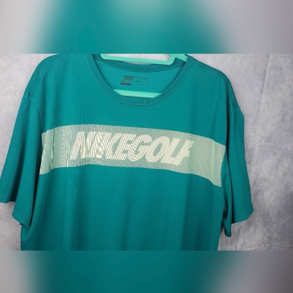 Nike Golf T-Shirt - Picture 2 of 6
